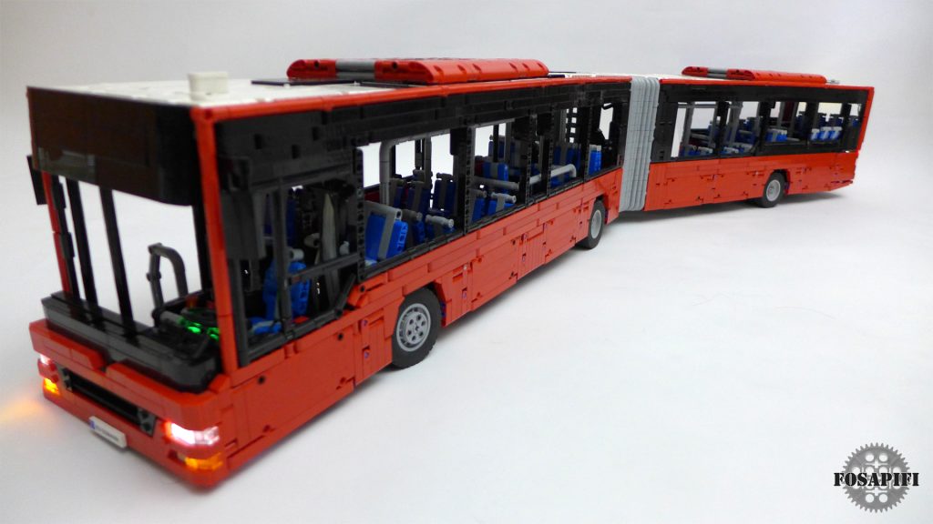 man-lions-city- articulated-low-floor-bus-03
